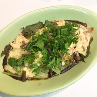 しめじとパクチーたっぷり☆チーズ焼きカレー